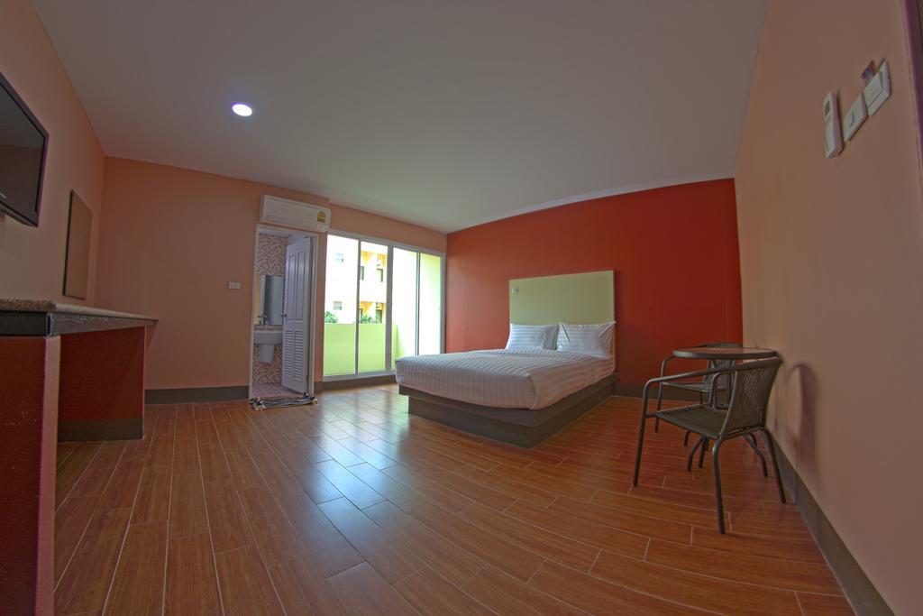 Central Park Hotel Sing Buri Ngoại thất bức ảnh