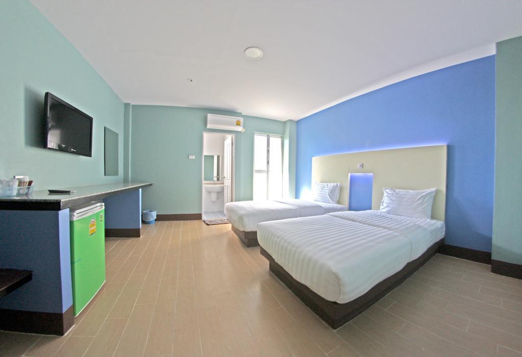 Central Park Hotel Sing Buri Ngoại thất bức ảnh