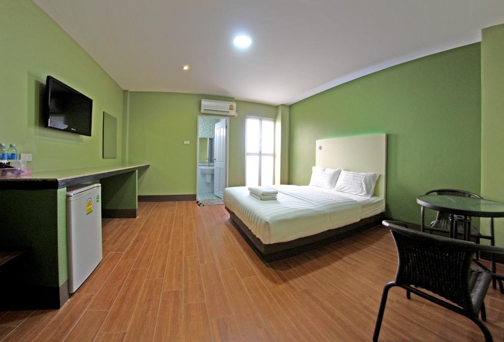 Central Park Hotel Sing Buri Ngoại thất bức ảnh