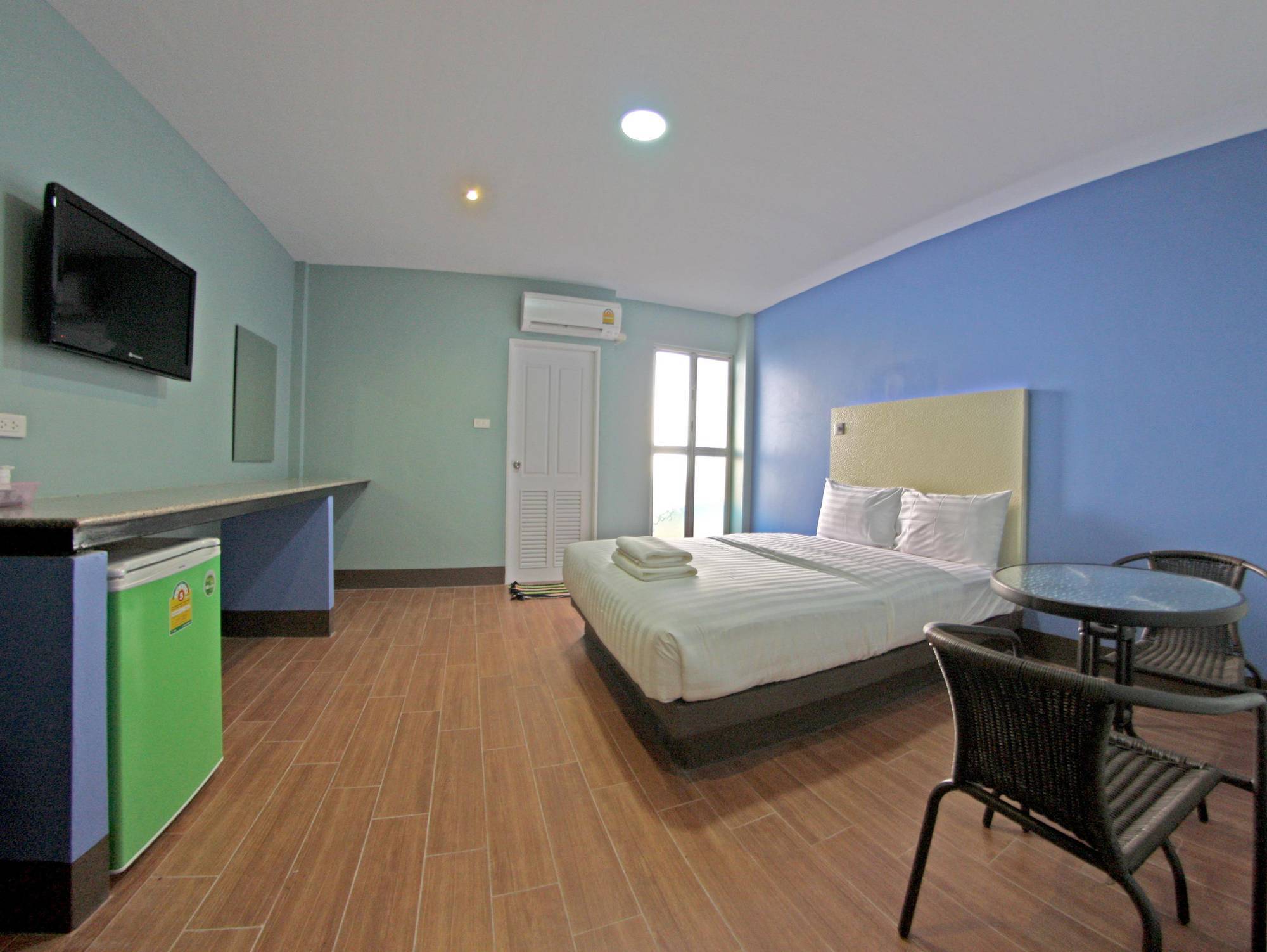 Central Park Hotel Sing Buri Ngoại thất bức ảnh