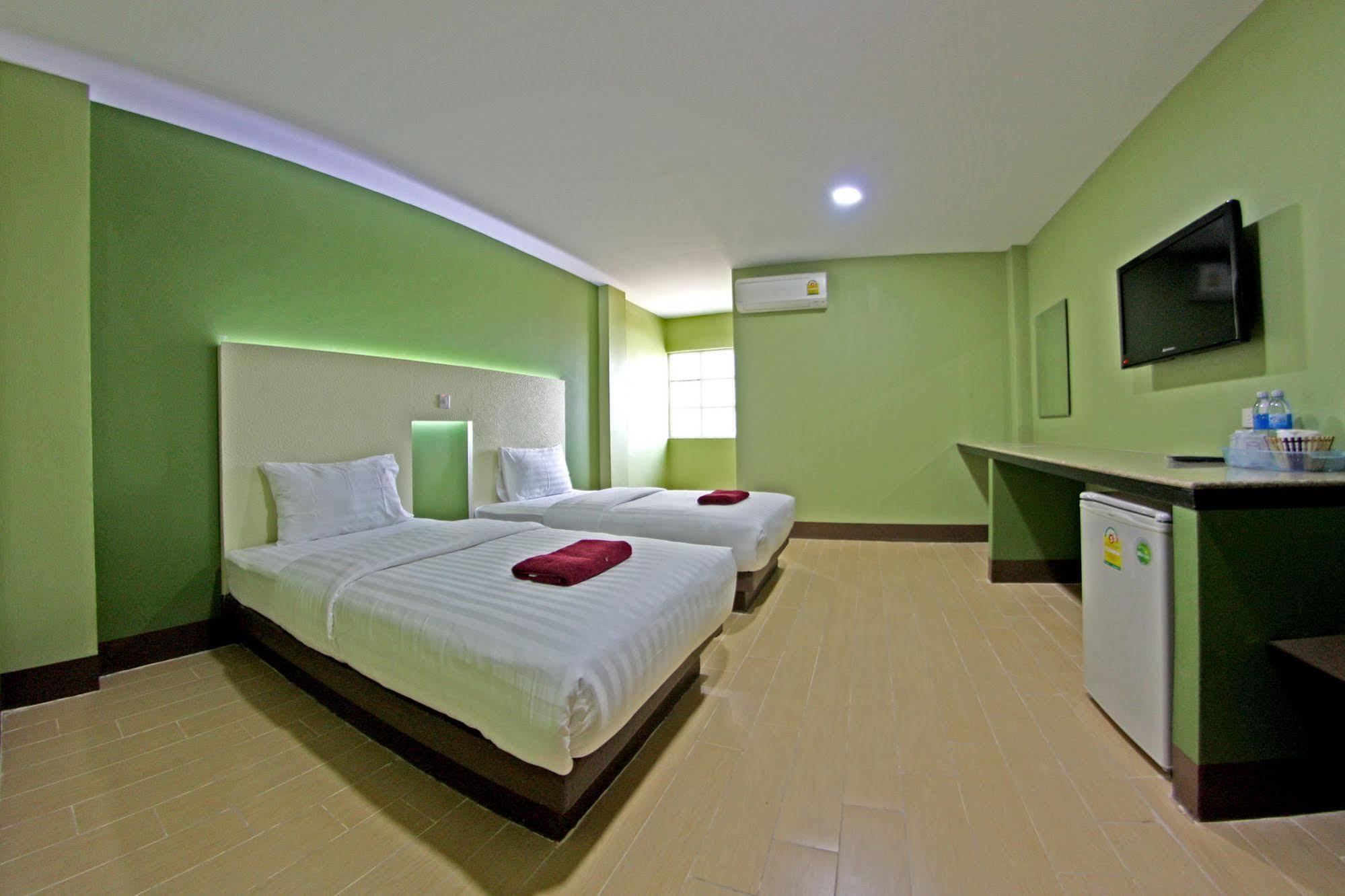 Central Park Hotel Sing Buri Ngoại thất bức ảnh