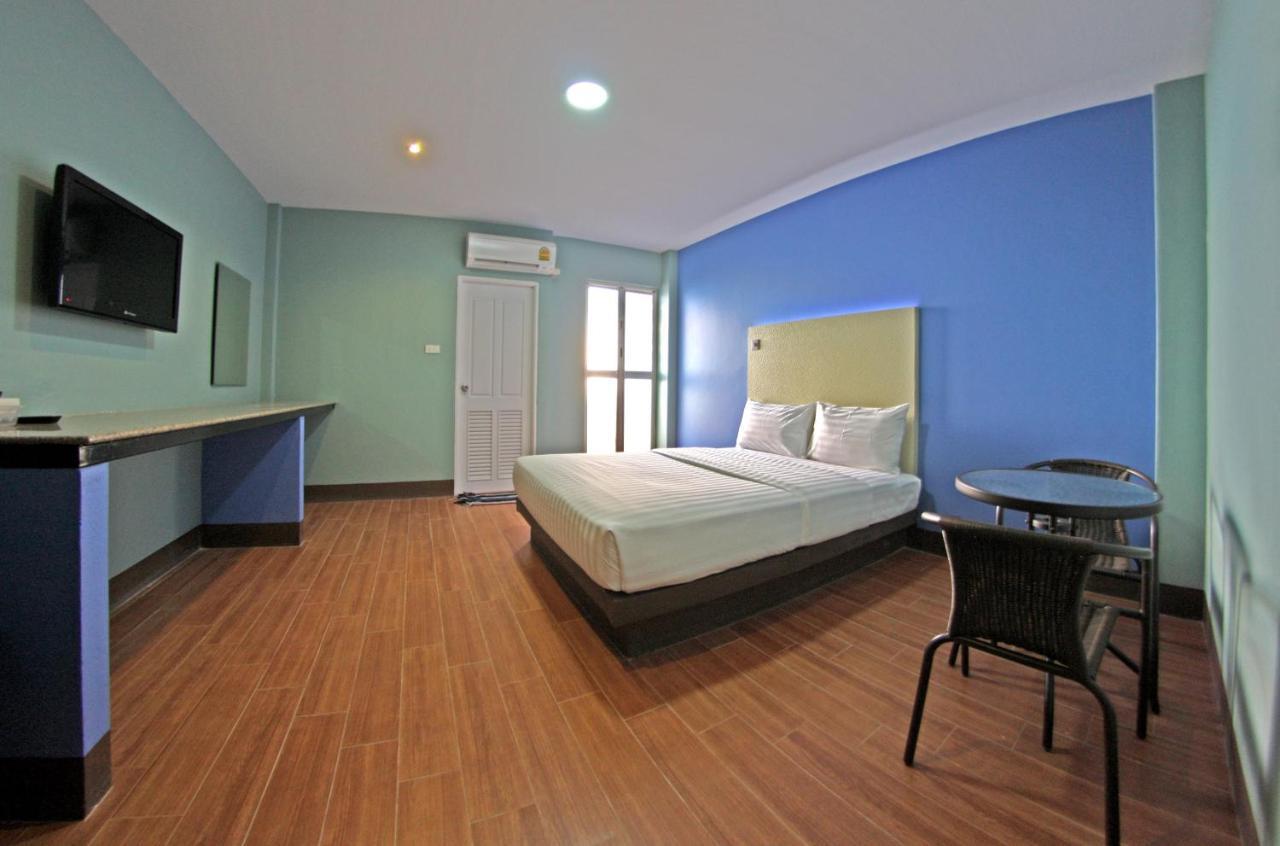 Central Park Hotel Sing Buri Ngoại thất bức ảnh